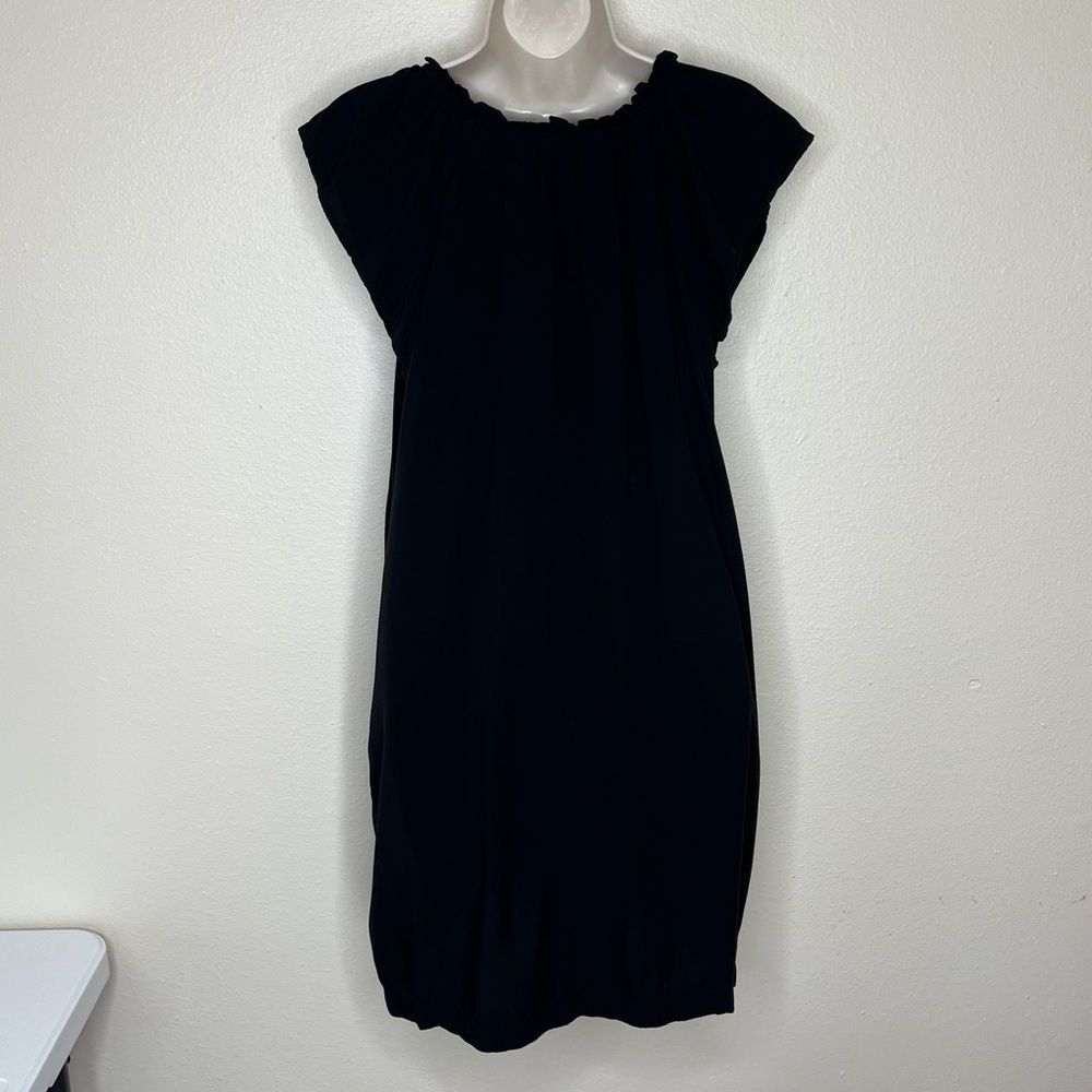 Gap Little Black Dress Ruffle V Neck Short Sleeve Zen Shift Women Small Rayon - Picture 5 of 12